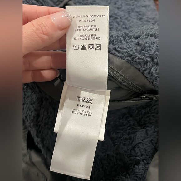 Patagonia Los Gatos Hooded Vest Women Size Small Reversible Gray Purple Zip - Picture 9 of 10